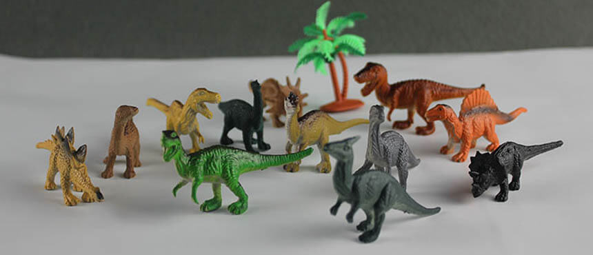 custom plastic figure toys