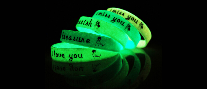 custom silicone bracelets