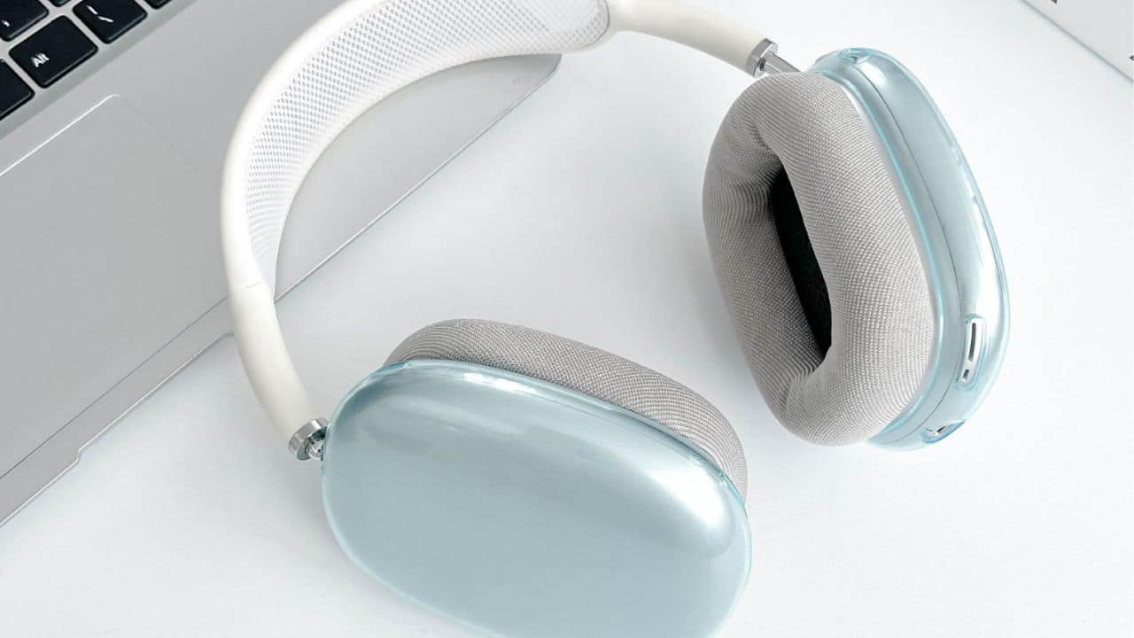 benefits of airpods max case